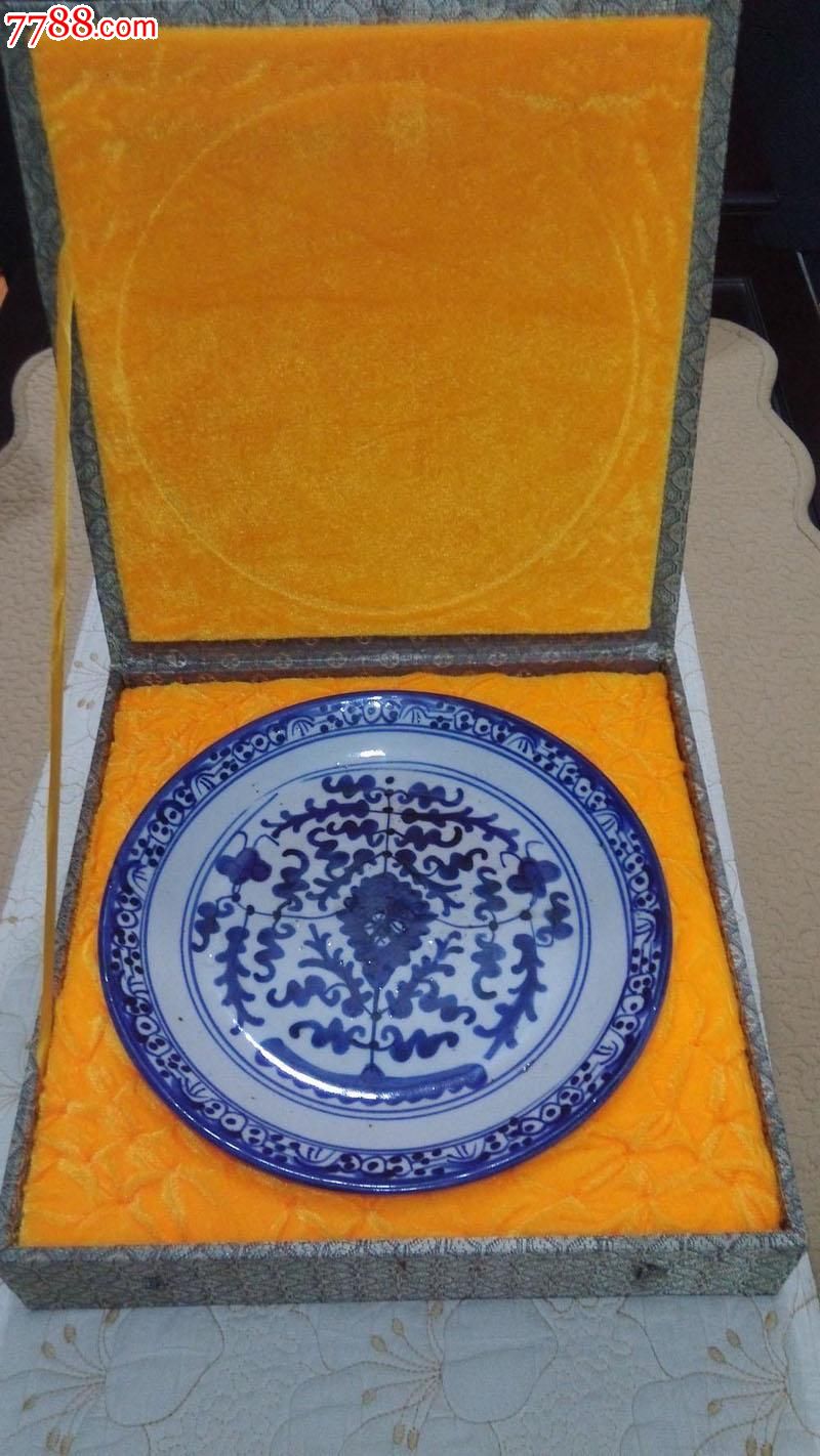 清中期"九皋"款青花大盘一只