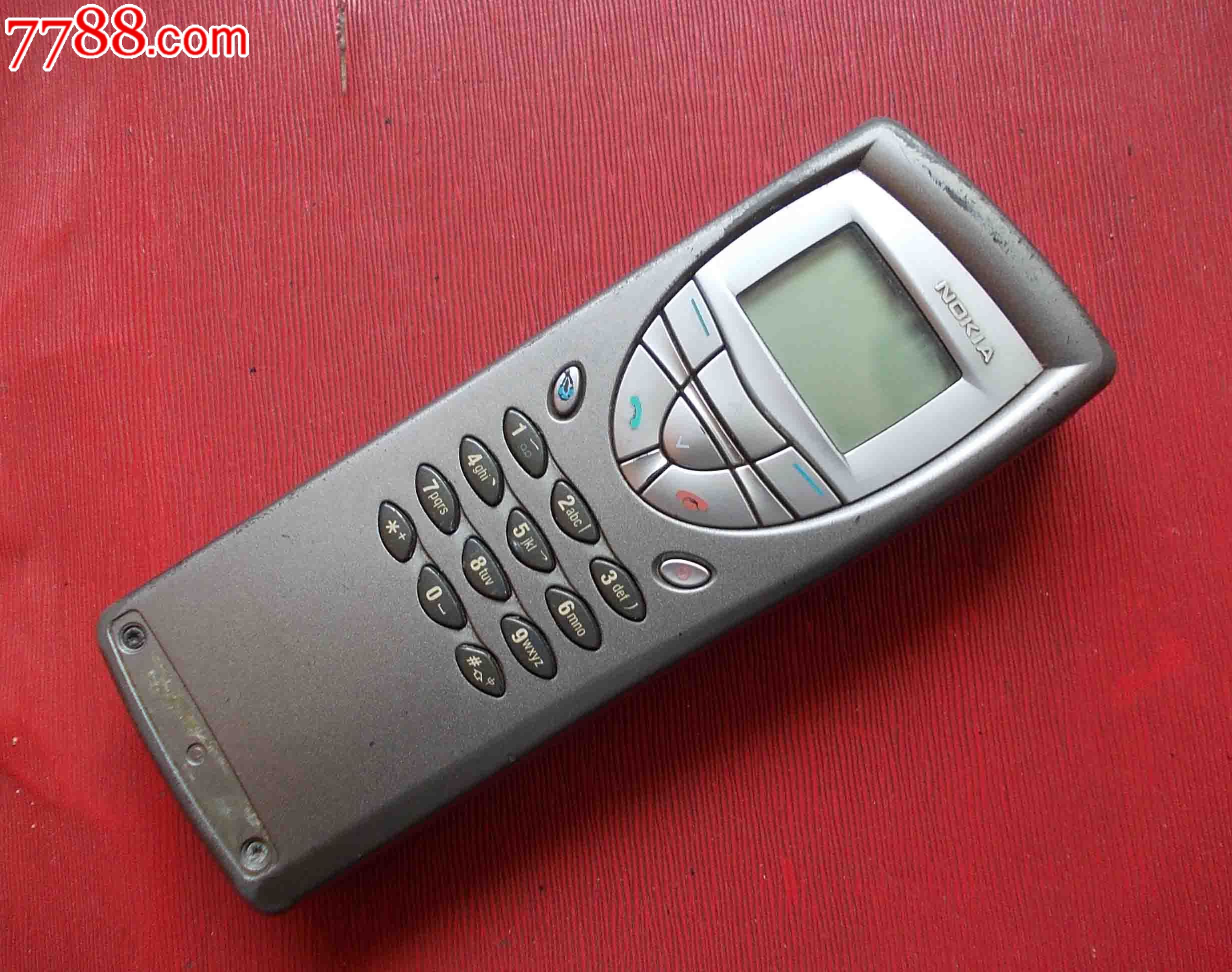 41119 属性:直板手机,,年代不详,,诺基亚,,,,,,, 简介:诺基亚9210c