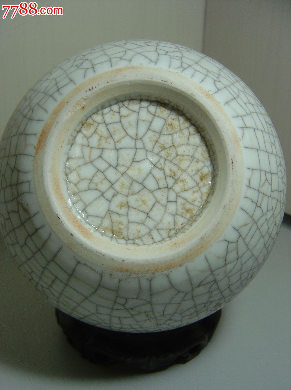 清代中期哥釉赏瓶