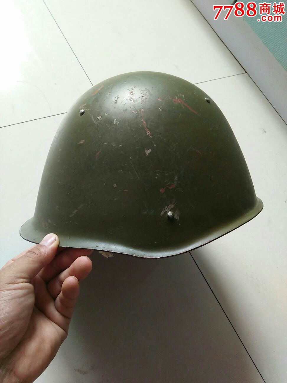 苏联二战钢盔图片