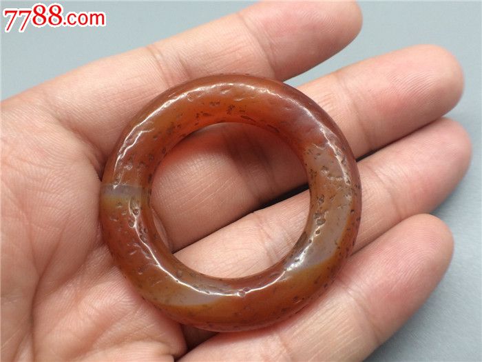 出土红玛瑙袈裟环