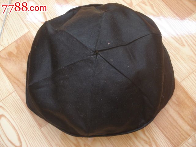 民国有身份的人戴的——瓜皮帽