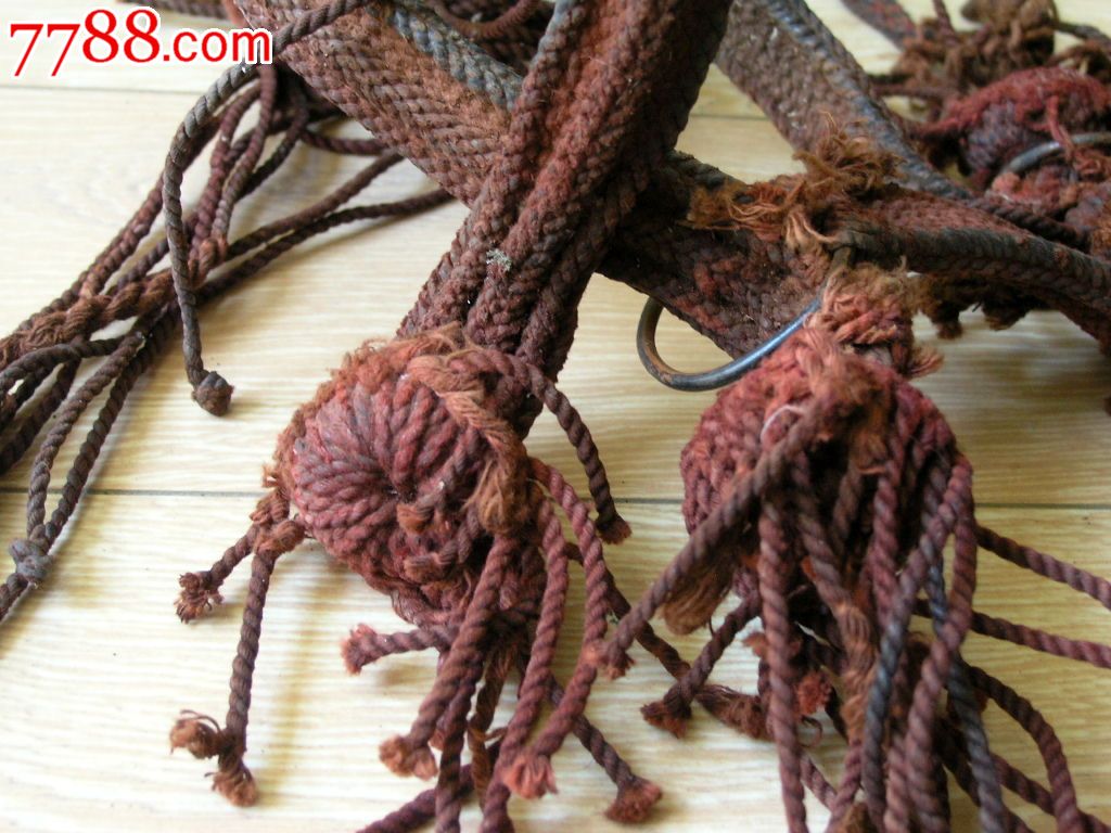 马帮马具收藏150301-边疆早期手编细牛皮朱漆马笼头带铜铁环