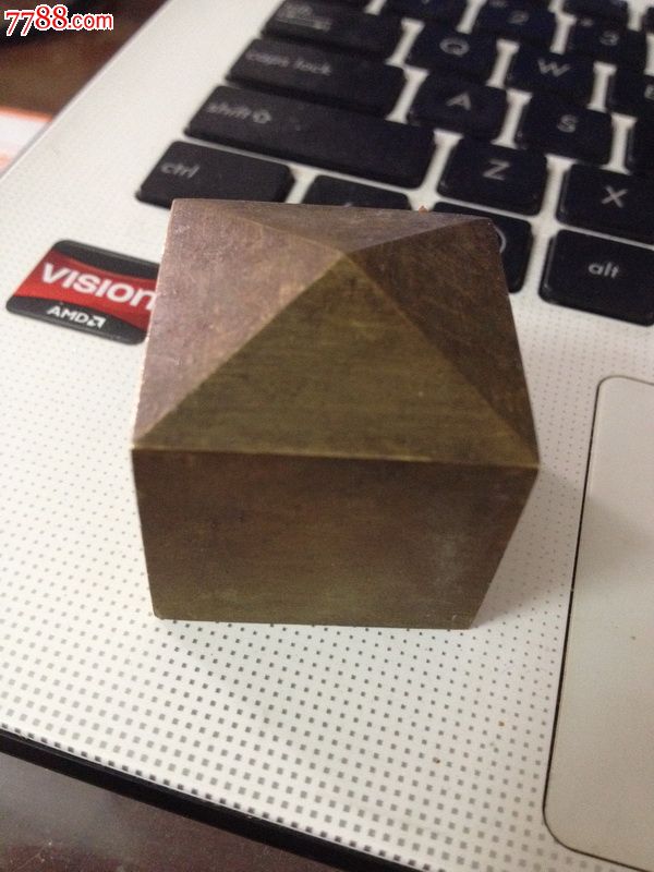 民国老铜暗宝包美品如图.