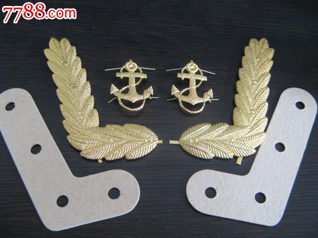 苏联海军校尉礼服领花