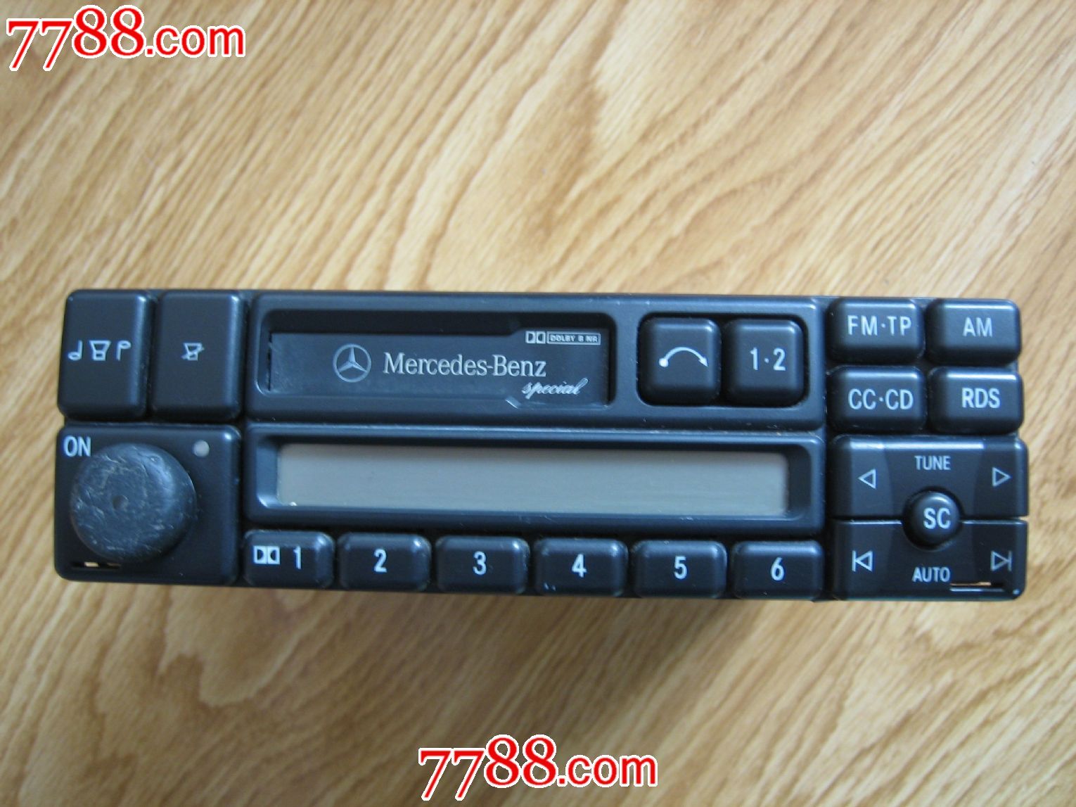 奔驰 贝克卡带机收音机