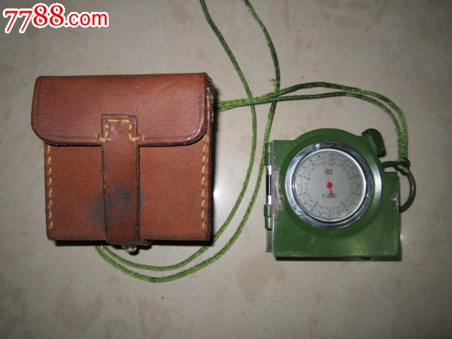 新97指北针(带皮盒)