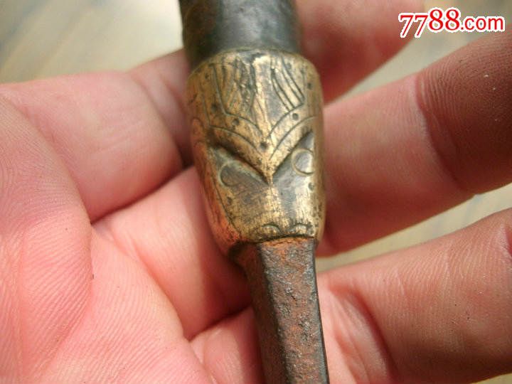 包铜錾花铁枪头威武漂亮的