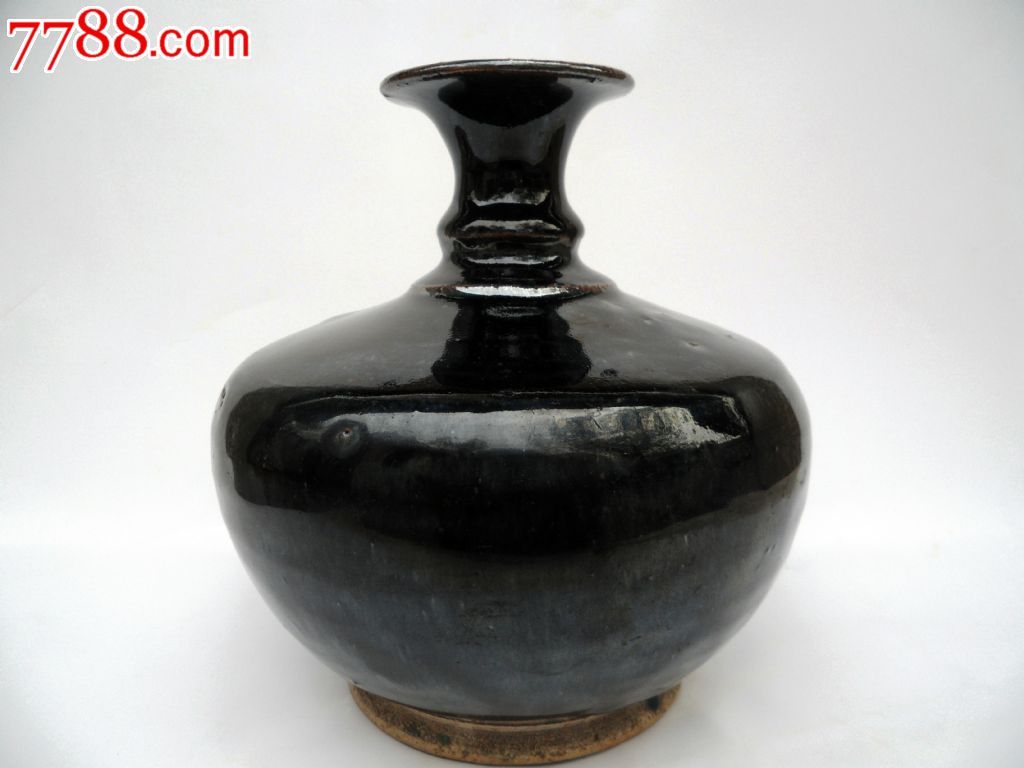 黑瓷玉壶瓶