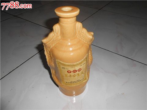 茅台镇百年公主液洒酒瓶一个