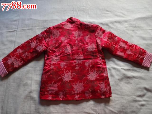 缎子棉袄(无纽扣)
