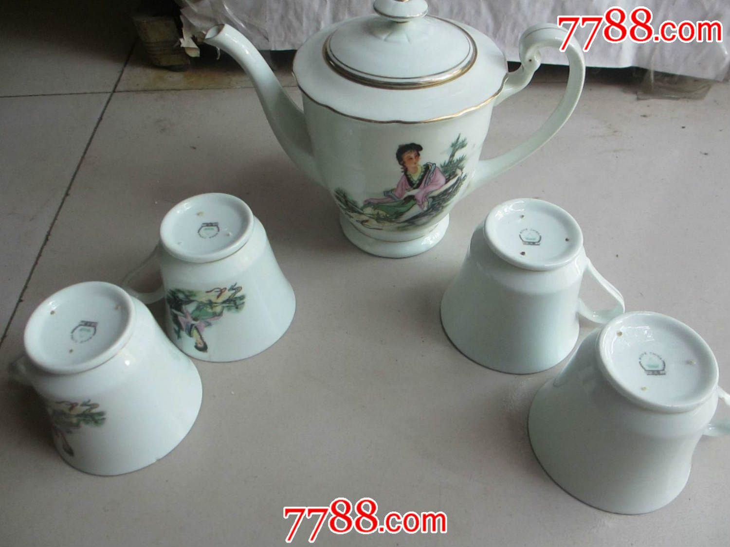 唐山绿宝石标志··骨瓷··光下绿色