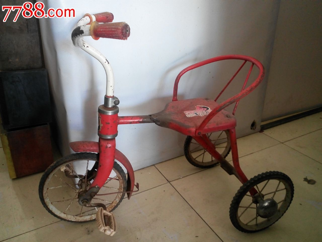 80后经典怀旧铁质红花牌脚踏儿童三轮车脚踏车老式童车铁皮车