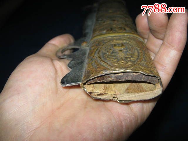 龙纹饰铜剑鞘,老物件