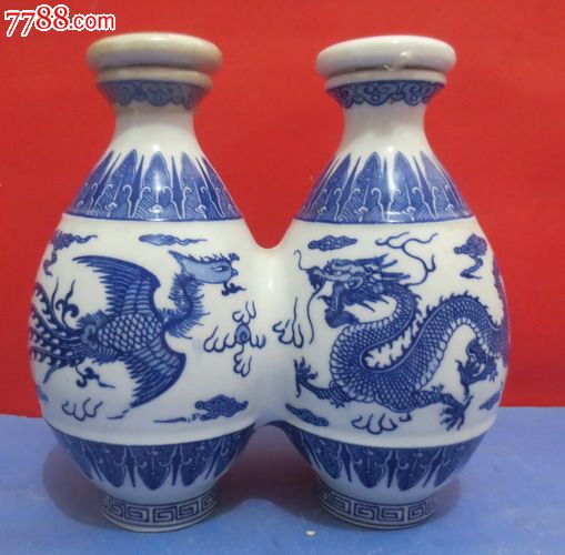 艺术酒瓶收藏-精美陶瓷龙凤呈祥会通河酒酒瓶【全品】