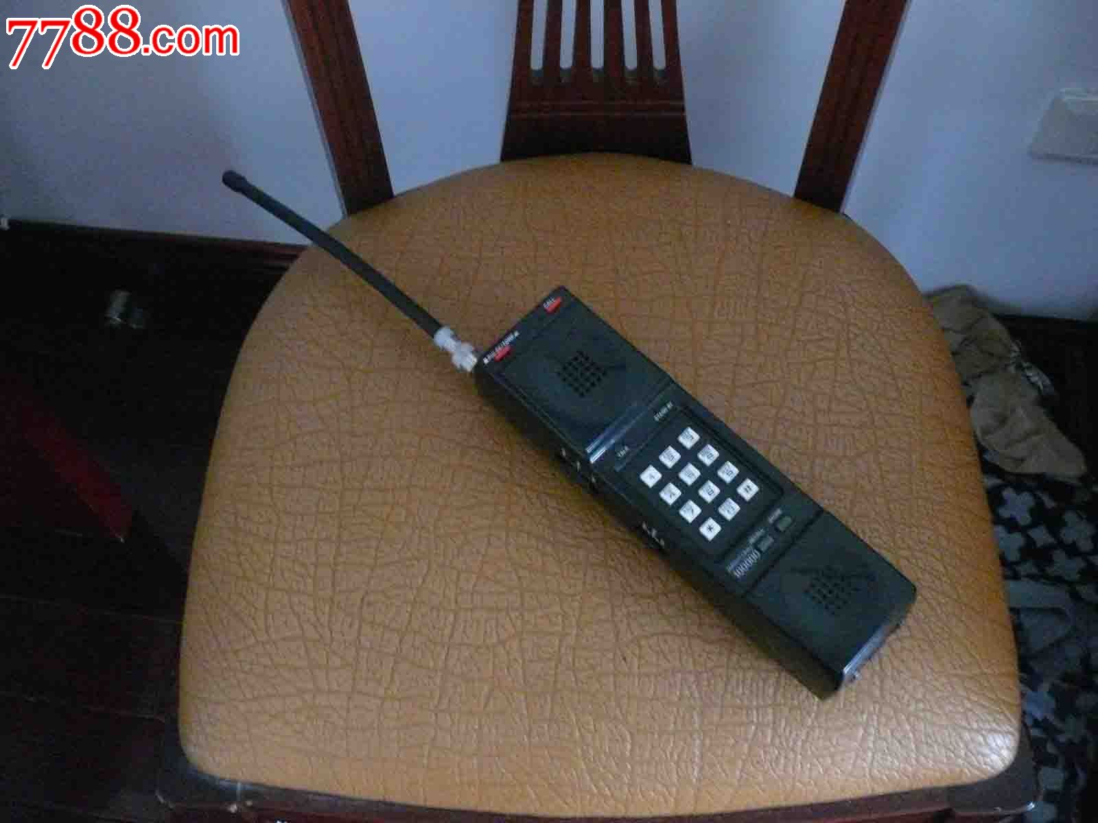 日本产模拟信号手提电话【1套】