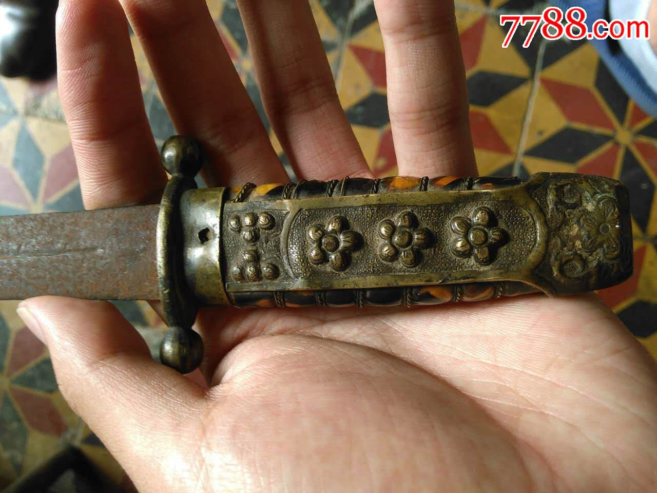 抗战国军梅花剑,军人魂短剑