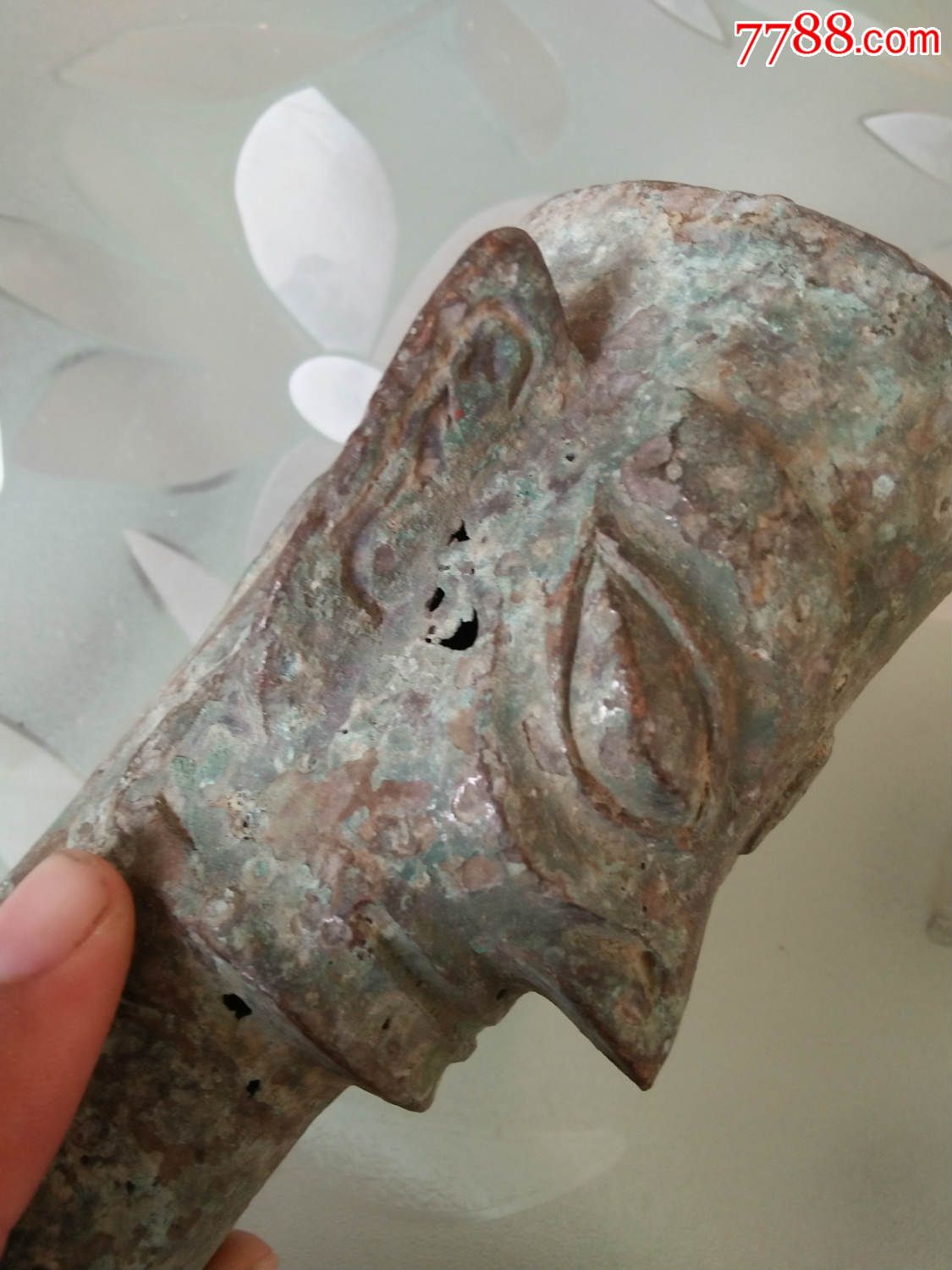 青铜器金人面像