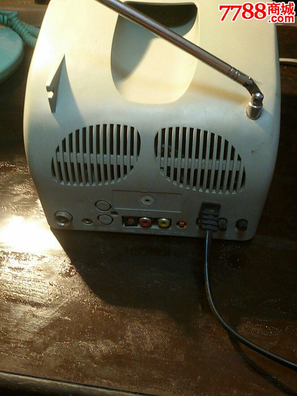 小电视机!好用.100包邮