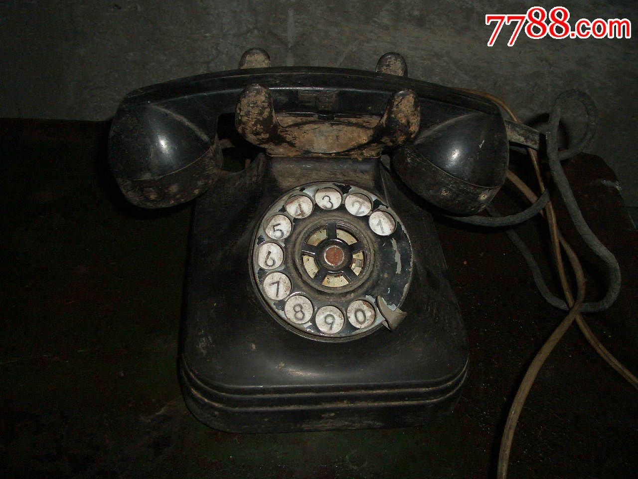 70年代电话机的怎么用(70年代的电话是什么样子的)