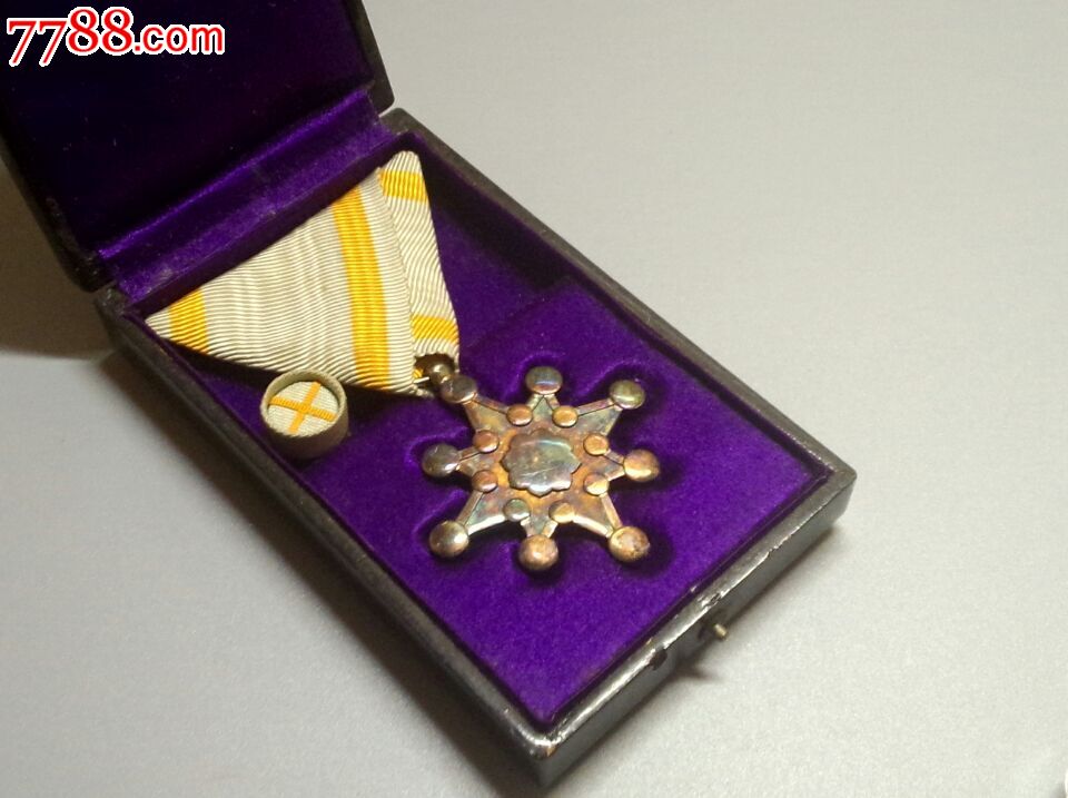 明治时期勋七等瑞宝章