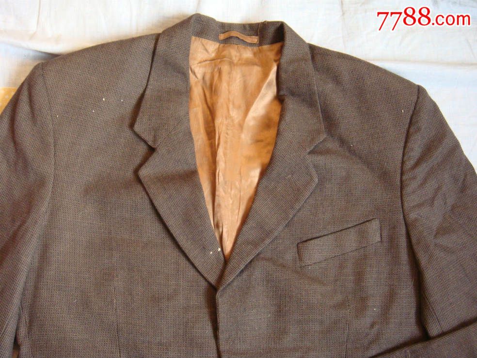 早期毛料尿素扣西服.