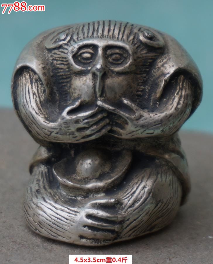 4两厚重银猴摆件
