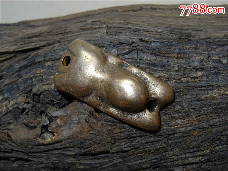 小年份西藏铜雪狮吊坠