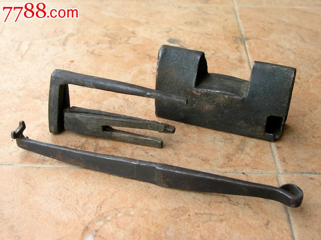 锁具收藏160101-民国边疆大号铁将军锁超大钥匙