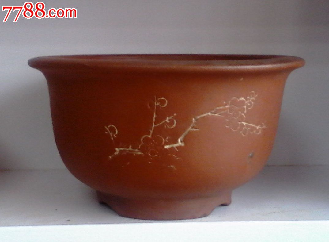 老紫砂花盆:"春满人间"隶书 梅花图刻绘圆盆,底款:"某芬"款(货号a184)