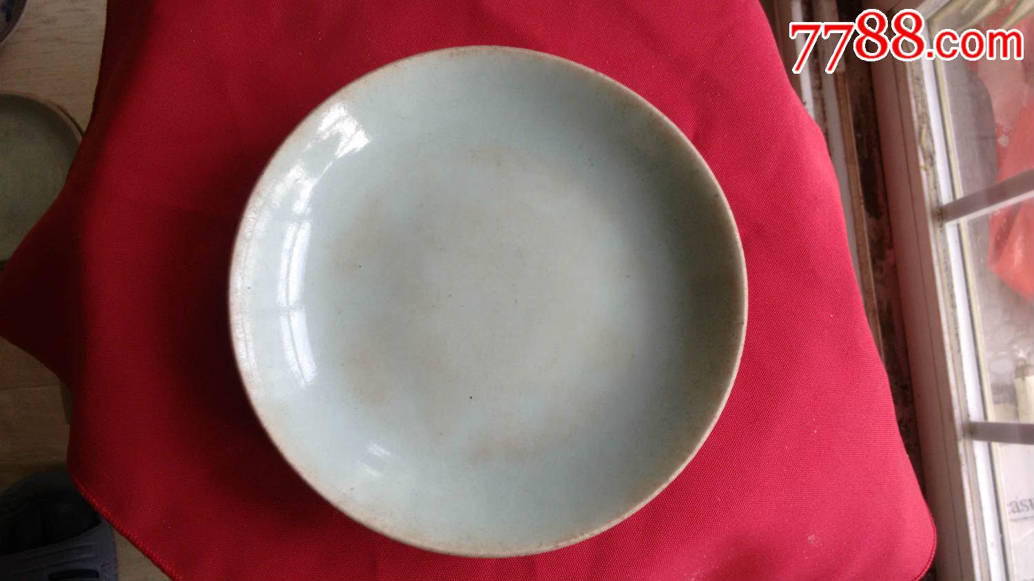 清朝豆青釉盘子豆青釉碟子