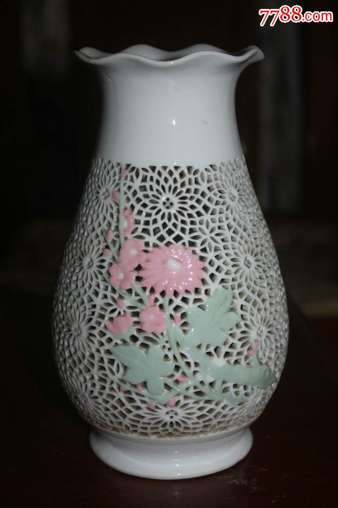 文革枫溪通花花卉纹瓶