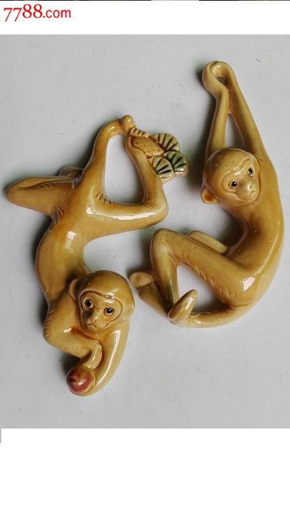 上世纪70--80年代;韩美林瓷塑---金猴献寿挂,摆件(一套2个和售)