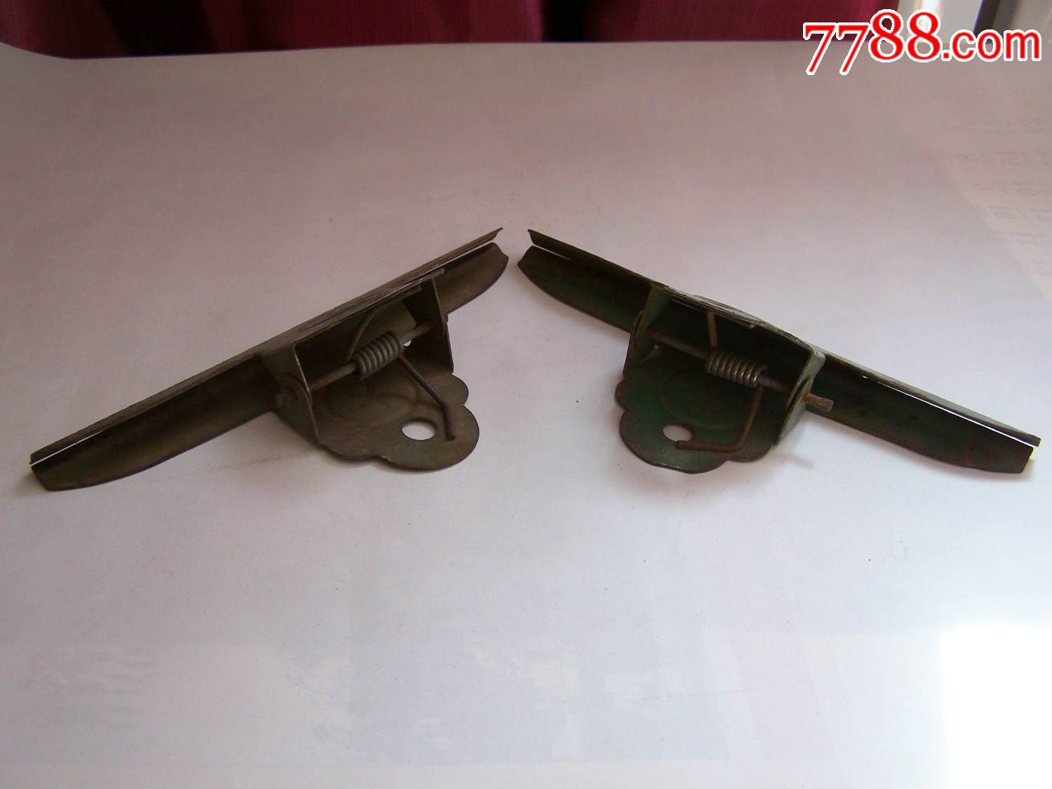 老铁夹子(带光字,五角星图案)少见,合售,完好,点图可放大