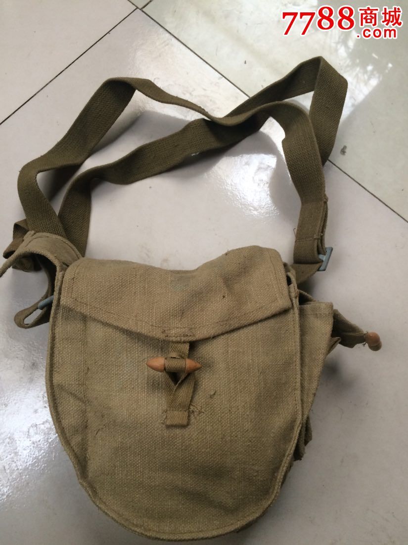 五六式机枪弹链匣袋五八年制