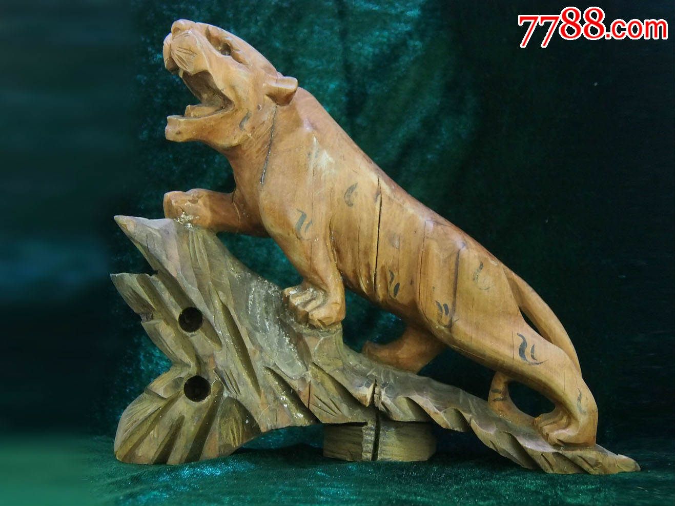 老木雕《上山虎》