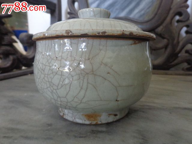 清代开片白釉盖罐