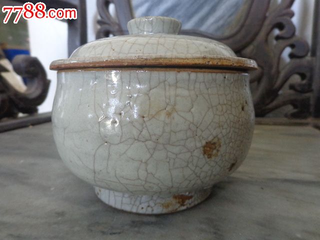 清代开片白釉盖罐