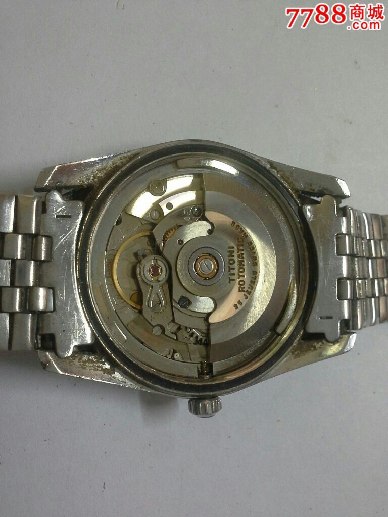 原装正品307"精磨"梅花,机芯是:2824