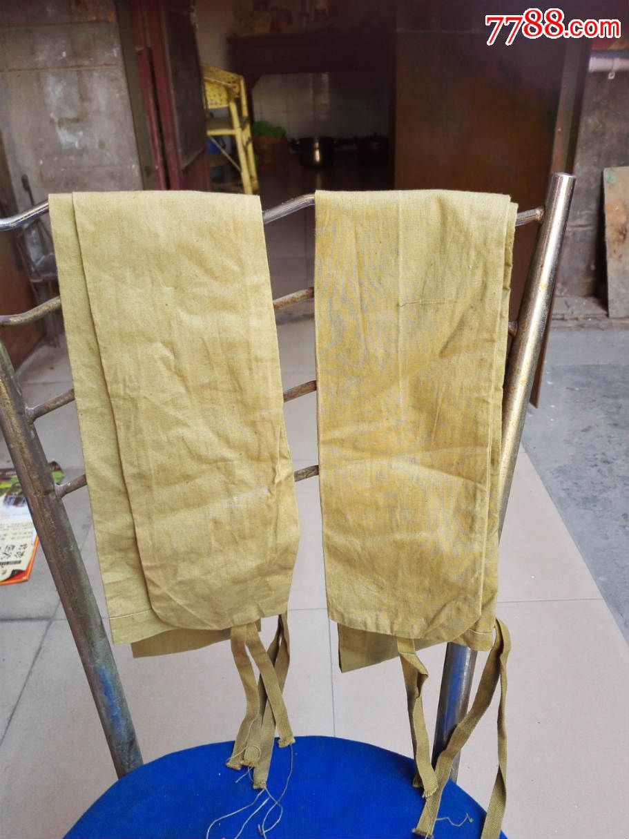 两条土黄色干粮袋(全新)