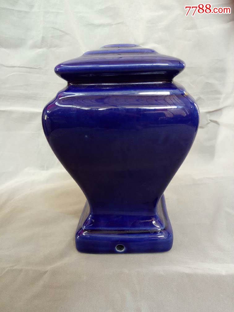 清末民国蓝釉灯台