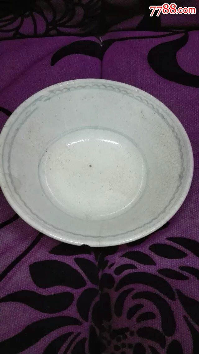 大碗一个(直径15厘米)