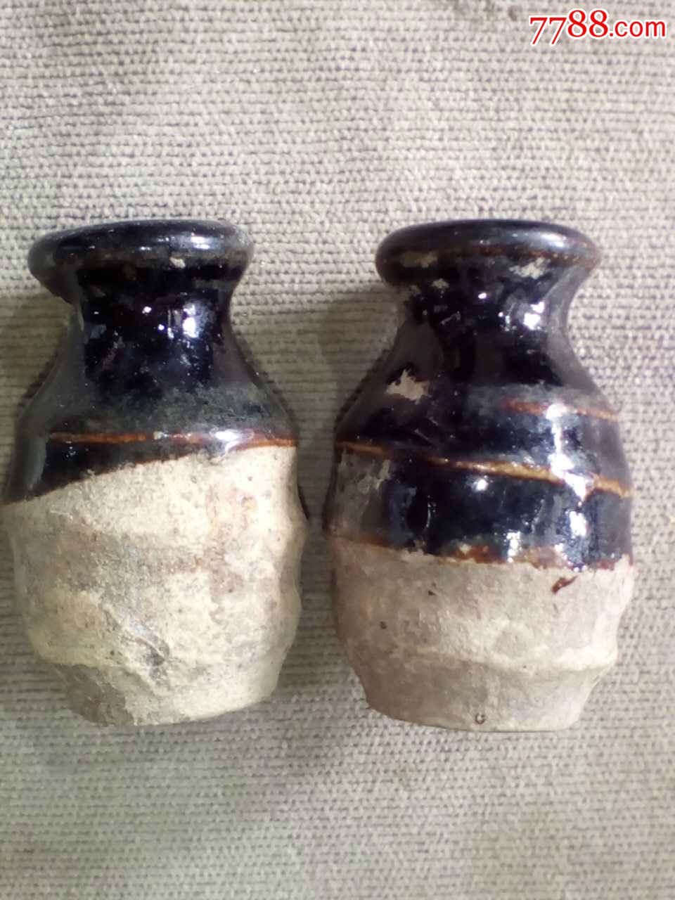 宋代小药瓶一对