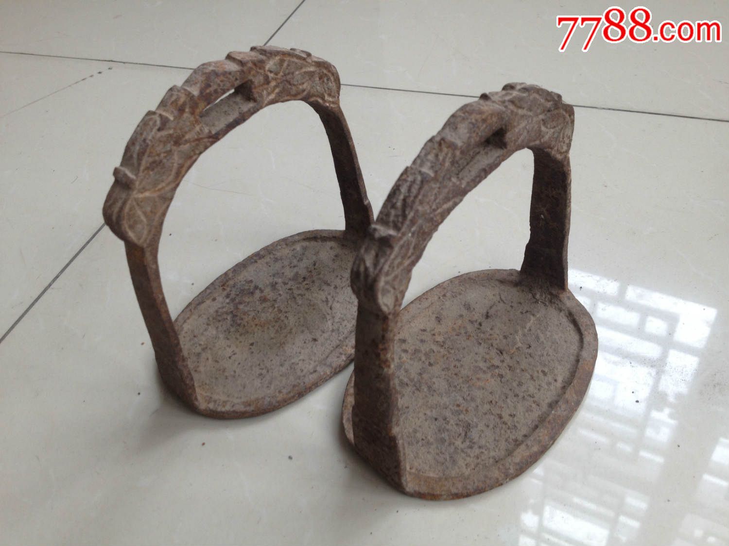 清代一对龙头铁马镫