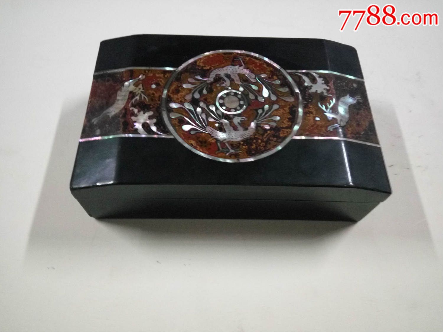  !doctype html>  html lang="en">  head>      meta charset="ut