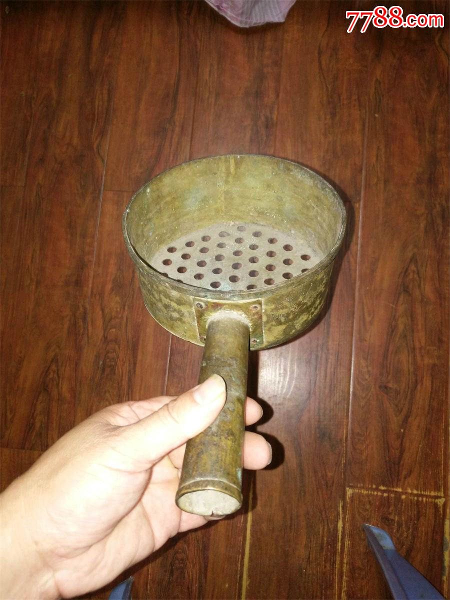 旧日捞鱼圆的铜瓢;生活日用品