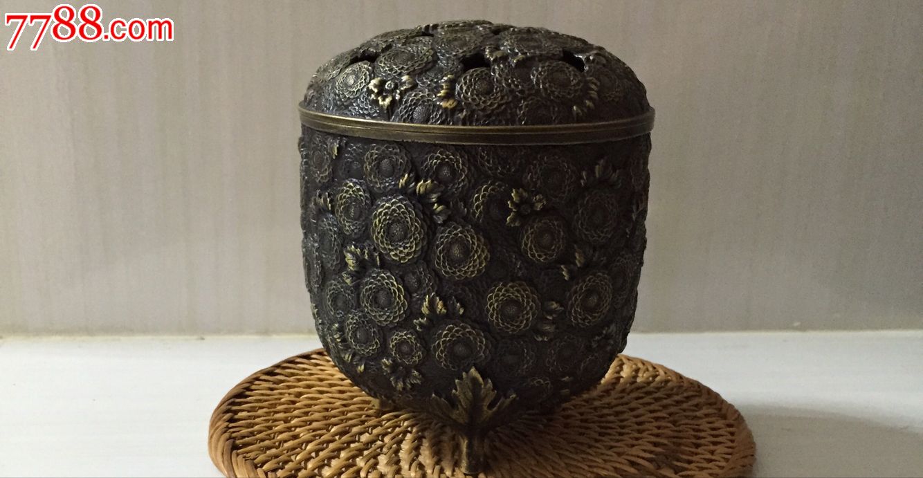 回流铜香炉,镂空花卉,底款,宏采