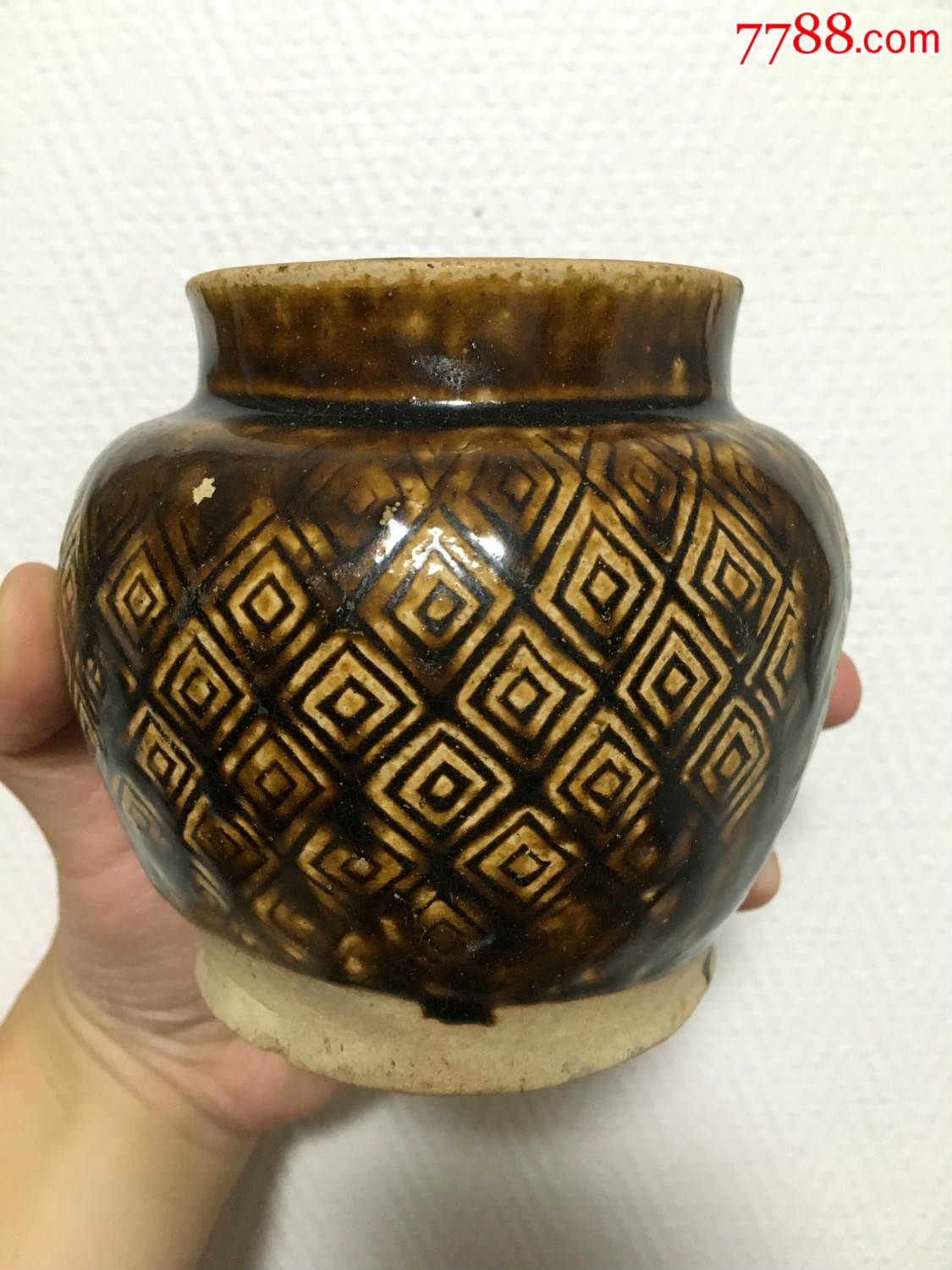 元末明初酱釉印花小罐