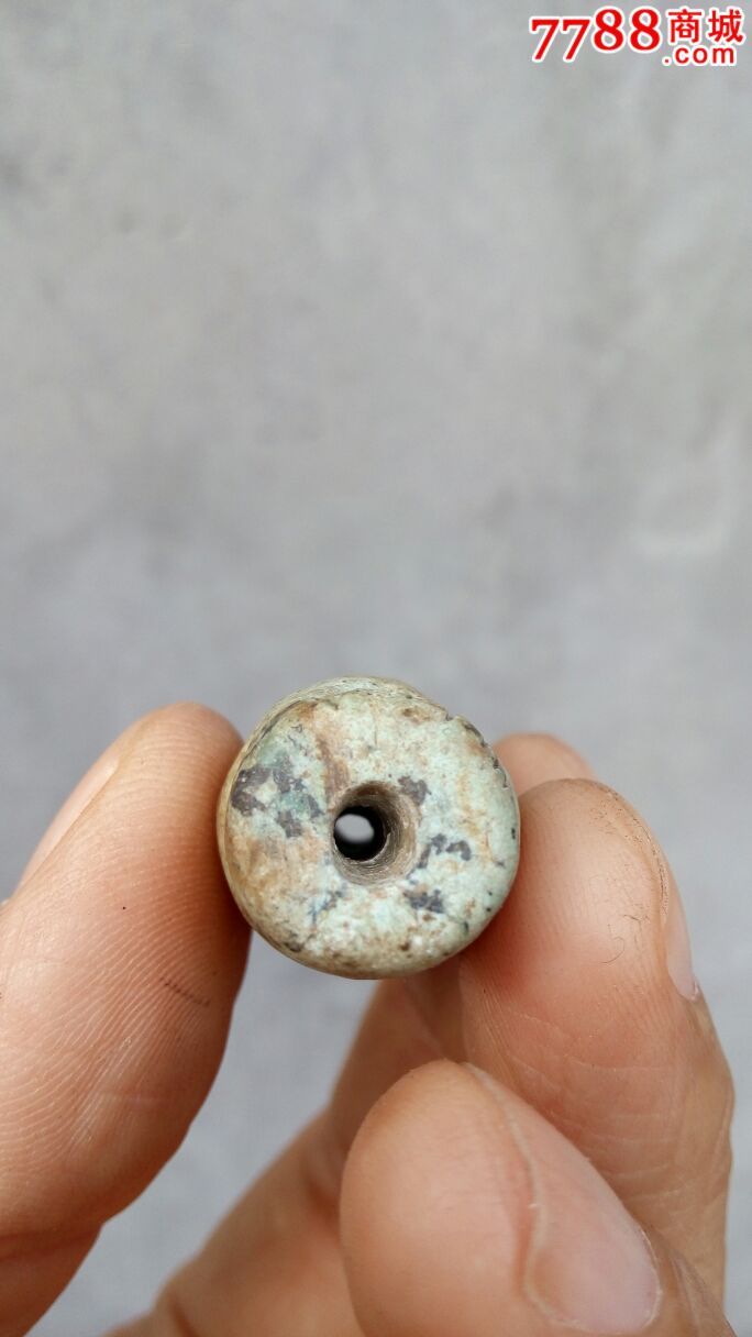 出土绿松石翁仲