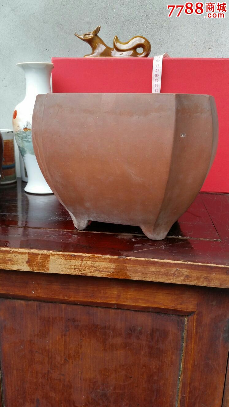 底款中国宜兴一名家《张氏陶艺》盆